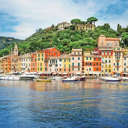 Lägenhet Beautiful Apartment In Rapallo With *